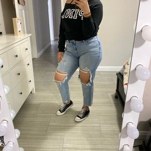 American Eagle mom Jean 12